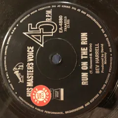 Bev Harrell – Run On The Run (Vinyl, 7")