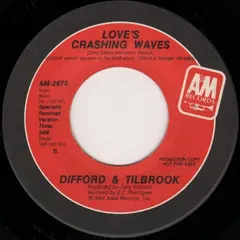 Difford & Tilbrook – Love's Crashing Waves (Vinyl, 7")