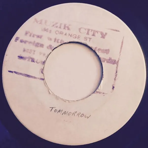Ken Boothe – Moving Away