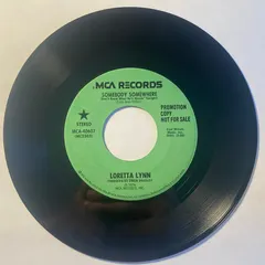 Loretta Lynn – Somebody Somewhere (Vinyl, 7")