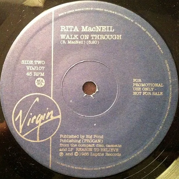 Rita MacNeil – Walk On Through