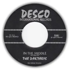 The Daktaris – In The Middle (Vinyl, 7")