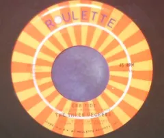 The Three Degrees – Ebb Tide / Lowdown (Vinyl, 7")