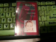 Twila Paris – Hold On (Cassette)