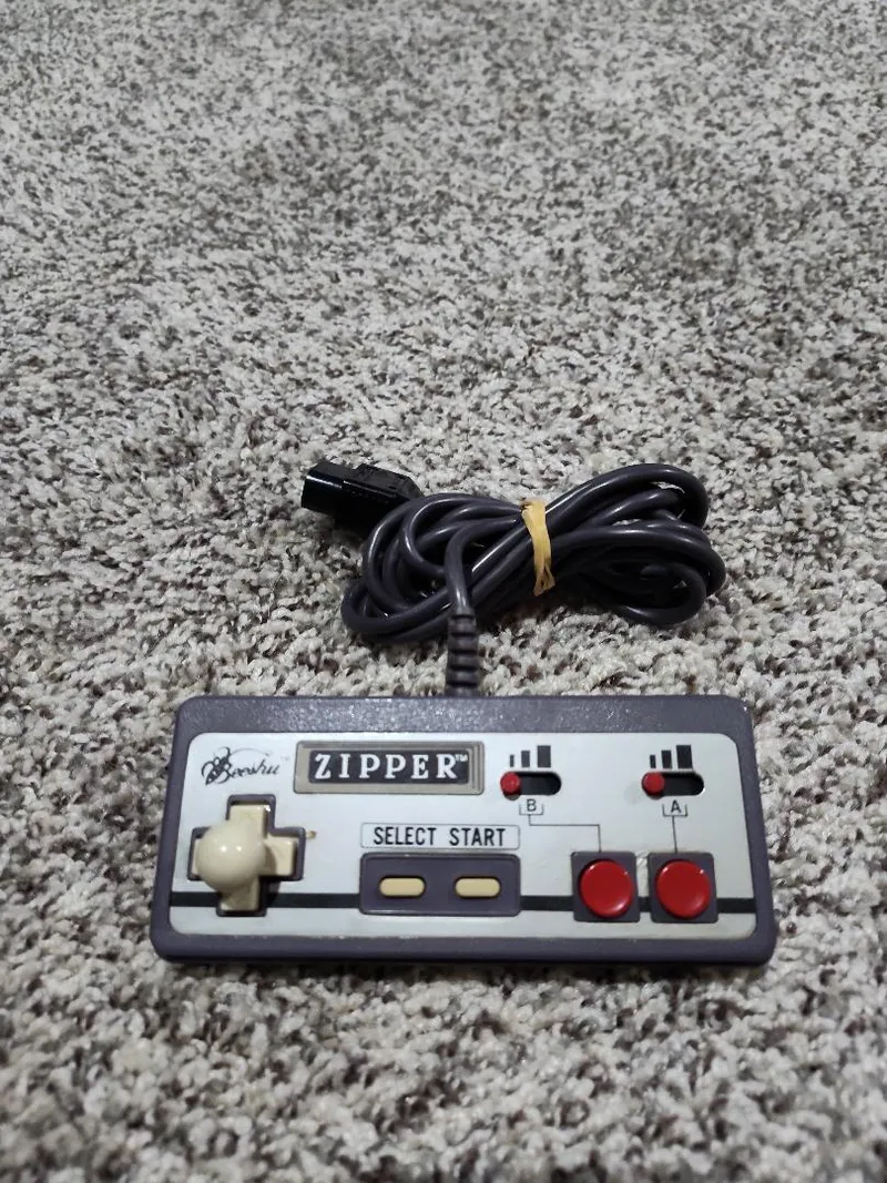 Beeshu Zipper Controller — NES Price & Value