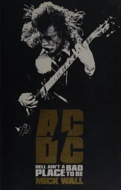 AC/DC by Mick Wall