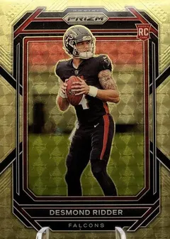 Desmond Ridder [Gold Vinyl] #302 2022 Panini Prizm Football