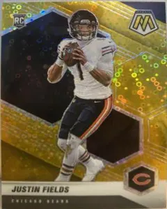 Justin Fields [No Huddle Gold Mosaic] #304 2021 Panini Mosaic Football