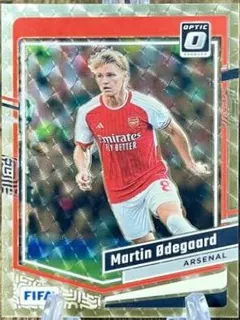 Martin Odegaard [Gold Power Optic] #69 2023 Panini Donruss Soccer